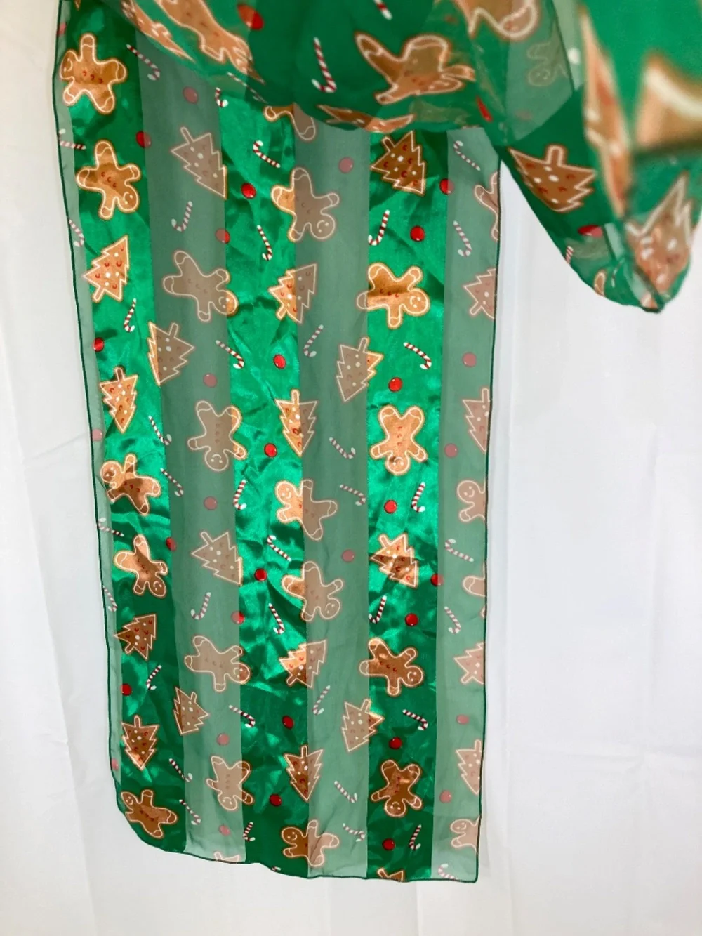 Christmas Scarf Green Silk Feel Gingerbread All Over Print NWT Bay Studio